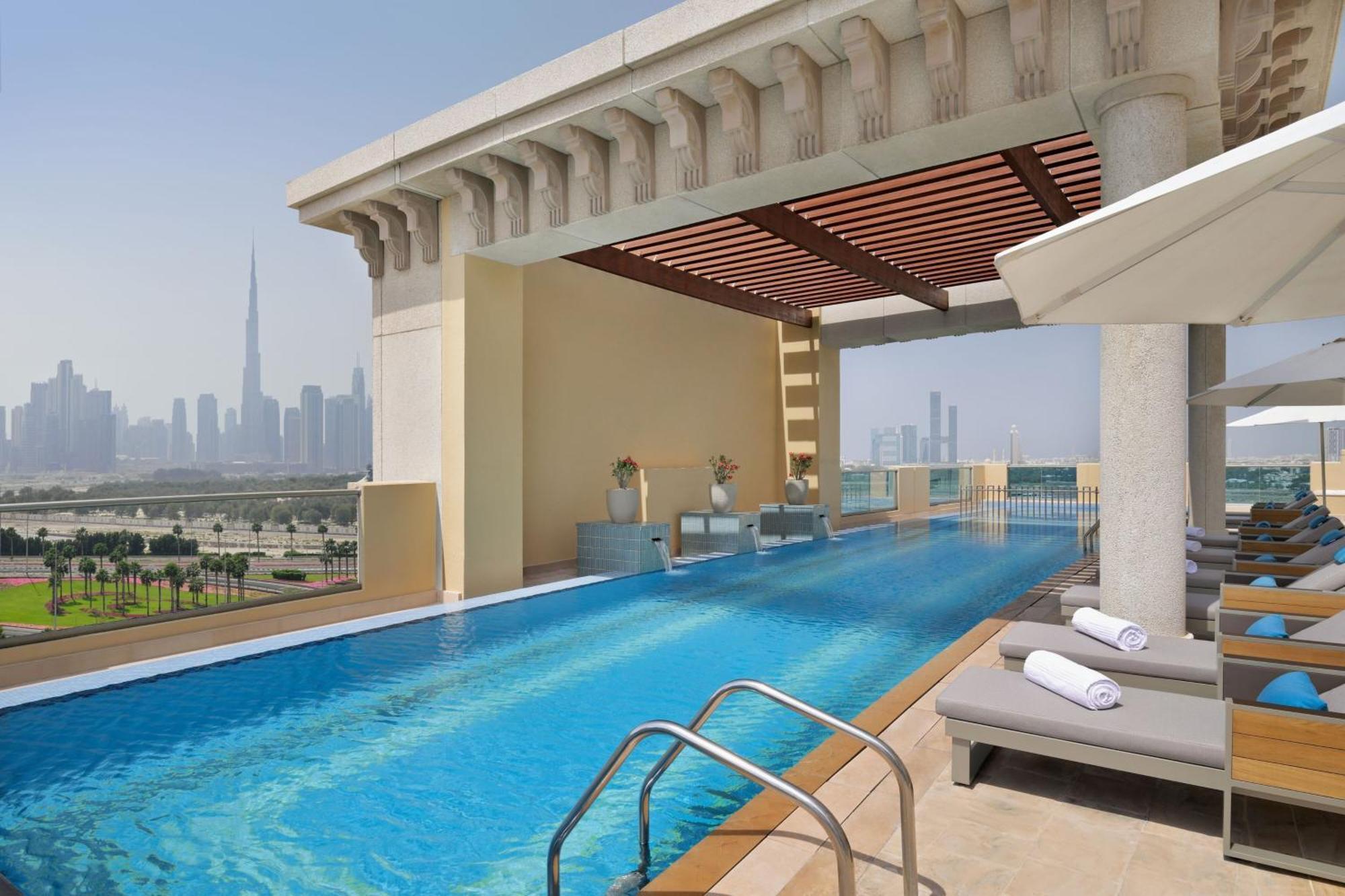 Marriott Hotel Al Jaddaf, Dubai Exterior photo Rooftop pool